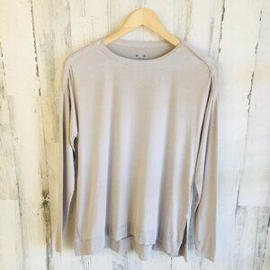 NWOT Three Dots Knit Top Tee Light Gray Crewneck Long Sleeve Ribbed Trim S